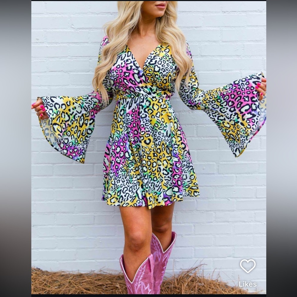 Famous Like Lisa Frank Colorful Leopard Print Bell Sleeve Mini Dress Size 2XL